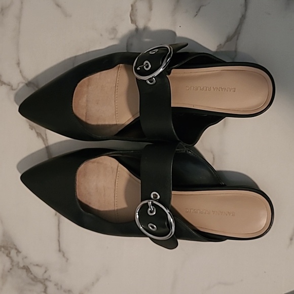 Banana Republic Black Leather Pointed Toe Mary Jane Mules Slides Flats Wmns 7.5 - Picture 5 of 10